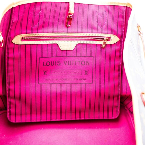 Louis Vuitton Neverfull GM Fuchsia Monogram Tote with Matching Pouch - Picture 9 of 10